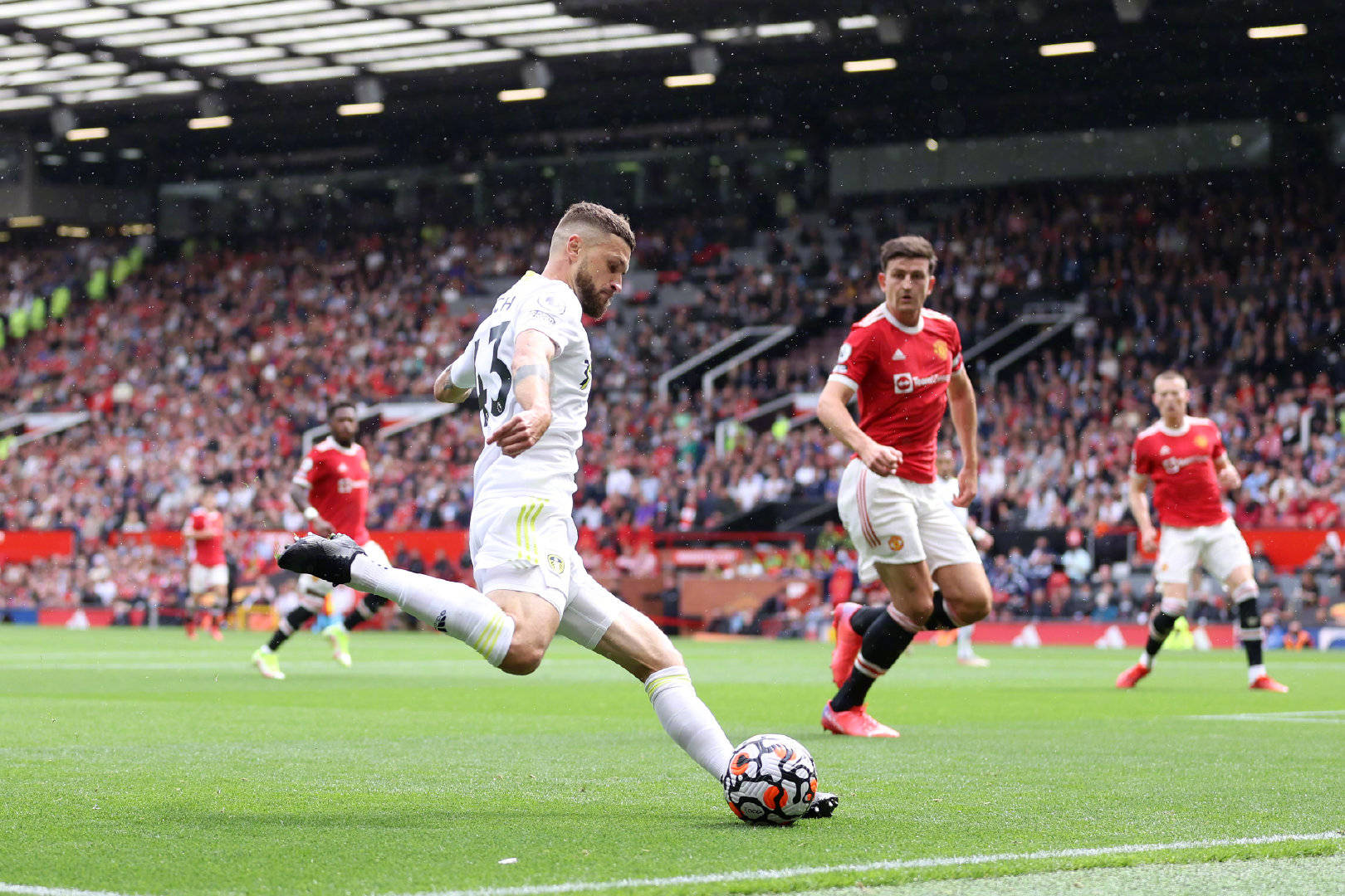 他用冷静和 他用冷静和